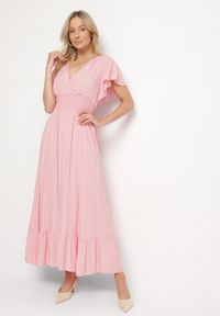 Born2be - Różowa Wiskozowa Kopertowa Sukienka o Rozkloszowanym Kroju Nellrive. Okazja: na co dzień. Typ kołnierza: dekolt w serek. Kolor: różowy. Materiał: wiskoza. Długość rękawa: krótki rękaw. Typ sukienki: kopertowe. Styl: casual, elegancki #6