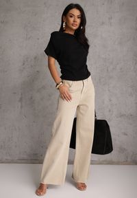 Renee - Czarny T-shirt z Bawełny z Dekoltem Łódką i Drapowaniem w Pasie Savalira. Typ kołnierza: dekolt w łódkę. Kolor: czarny. Materiał: bawełna. Styl: klasyczny #6