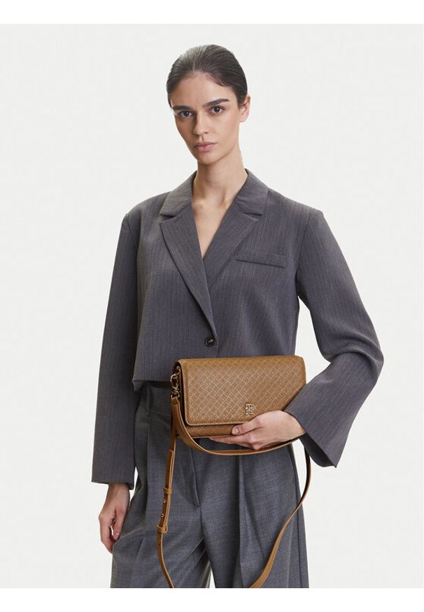 TOMMY HILFIGER - Tommy Hilfiger Torebka AW0AW16933 Brązowy. Kolor: brązowy. Materiał: skórzane