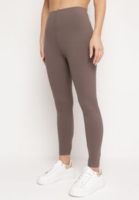 Born2be - Brązowe Legginsy z Wysokim Stanem i Gumką w Pasie Norolia. Okazja: na co dzień. Stan: podwyższony. Kolor: beżowy. Materiał: dzianina. Styl: wizytowy, casual, elegancki #4