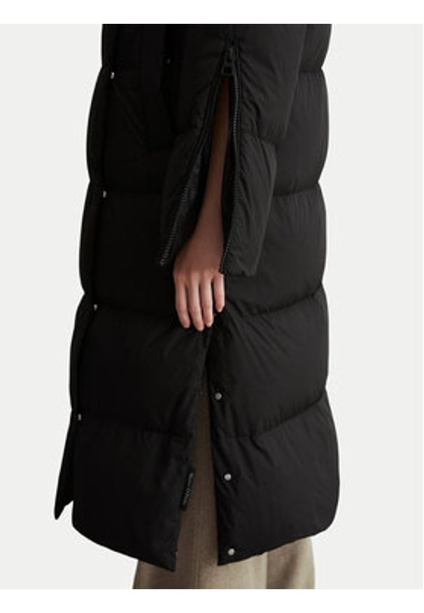 Marc O'Polo Kurtka puchowa 409 0874 71333 Czarny Regular Fit. Typ kołnierza: polo. Kolor: czarny. Materiał: syntetyk. Sezon: zima