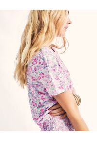 LOVE SHACK FANCY - Koszulka w kwiatowy wzór Calix. Kolor: różowy, wielokolorowy, fioletowy. Materiał: bawełna. Wzór: kwiaty. Styl: klasyczny #5