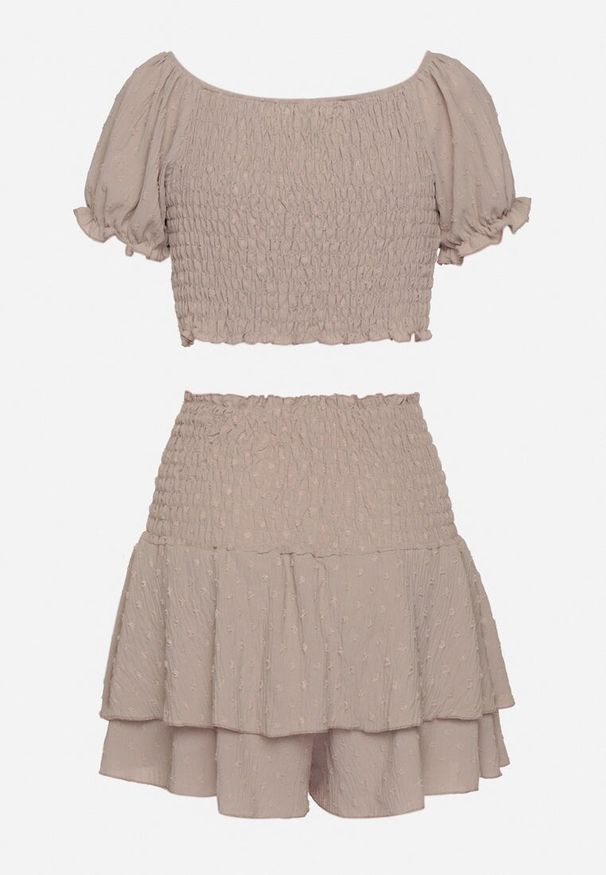 Born2be - Beżowy Komplet z Tłoczonej Tkaniny Spódnico-Szorty i Bluzka Hiszpanka Sariloria. Kolor: beżowy. Materiał: tkanina