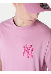 New Era T-Shirt New York Yankees MLB League Essential 60596181 Różowy Regular Fit. Kolor: różowy. Materiał: bawełna #4