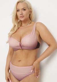 Born2be - Ciemnoróżowe Bikini Majtki Figi i Biustonosz z Ozdobnym Marszczeniem Linaronia. Kolekcja: plus size. Kolor: różowy. Wzór: haft #1