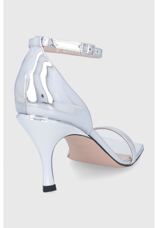 Hugo Sandały skórzane Tonic Sandal 85-L kolor srebrny. Zapięcie: klamry. Kolor: srebrny. Materiał: skóra. Wzór: gładki. Obcas: na obcasie. Wysokość obcasa: średni