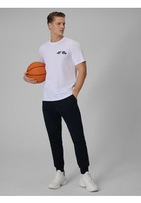 4f - 4F T-shirt regular gładki męski - biały M. Okazja: na co dzień. Kolor: biały. Materiał: jeans, materiał, dresówka. Wzór: gładki. Styl: casual, klasyczny #2