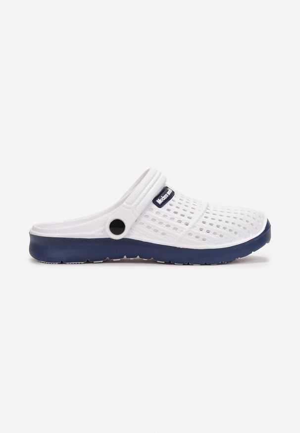 Born2be - Biało-Granatowe Klapki Iphiope. Okazja: na co dzień, na plażę, na spacer. Kolor: biały. Materiał: jeans, guma. Wzór: ażurowy. Sezon: lato. Obcas: na płaskiej podeszwie. Styl: casual, klasyczny