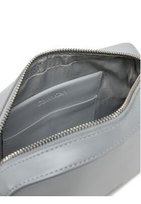 Calvin Klein Torebka Embossed Logo Camera Bag K60K612555 Szary. Kolor: szary #5