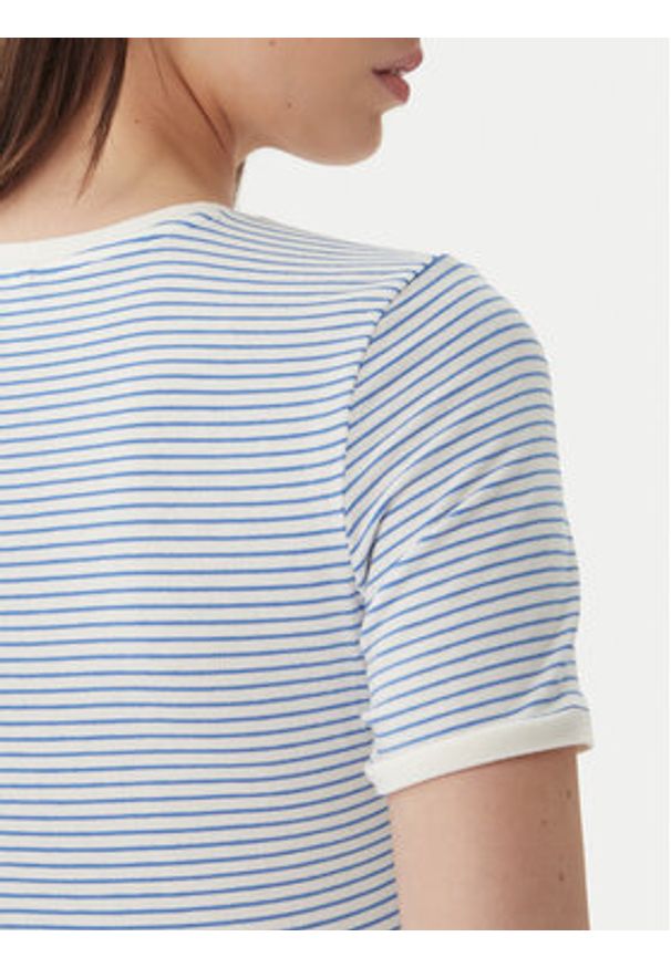 only - ONLY T-Shirt Tine 15315406 Niebieski Regular Fit. Kolor: niebieski. Materiał: wiskoza