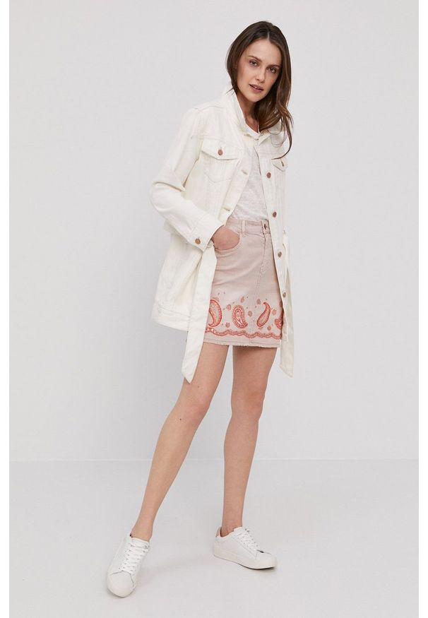 Desigual - Spódnica jeansowa. Okazja: na co dzień. Kolor: różowy. Materiał: jeans. Wzór: aplikacja. Styl: casual
