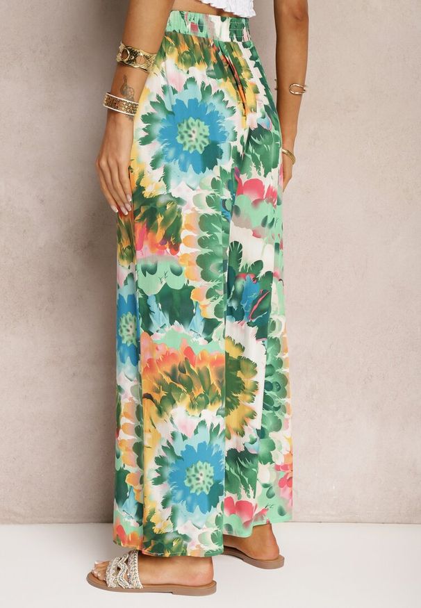 Renee - Zielone Wiskozowe Spodnie o Szerokim Kroju High Waist Tie Dye z Gumką w Talii Nalflea. Okazja: na co dzień. Stan: podwyższony. Kolor: zielony. Materiał: wiskoza. Styl: casual