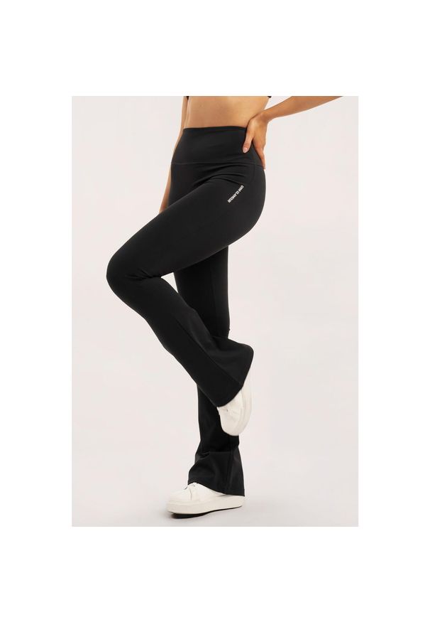 GYM GLAMOUR - Spodnie fitness damskie Gym Glamour dzwony. Kolor: czarny. Sport: fitness