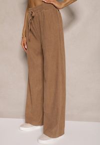 Renee - Ciemnobeżowe Spodnie o Szerokim Kroju High Waist z Wiązaniem w Pasie Ettianne. Okazja: na co dzień. Stan: podwyższony. Kolor: beżowy. Styl: elegancki, casual #4