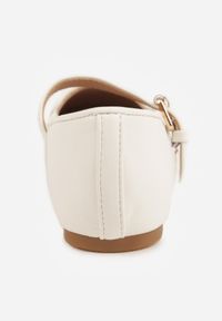Born2be - Białe Klasyczne Balerinki Mary Jane z Paskiem z Klamerką Timabelle. Okazja: na uczelnię. Zapięcie: pasek. Kolor: biały. Materiał: jeans. Styl: klasyczny #3