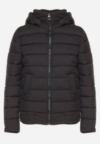 Born2be - Czarna Pikowana Kurtka ze Ściągaczem w Pasie i Odpinanym Kapturem Valentissa. Okazja: na co dzień. Kolor: czarny. Materiał: jeans. Styl: klasyczny, casual #7