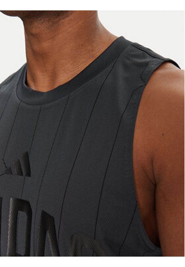 Adidas - adidas Tank top Seasonal Essentials US Sport JD8104 Szary Regular Fit. Kolor: szary. Materiał: syntetyk. Styl: sportowy