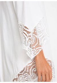 bonprix - Tunika plażowa z koronką, z wiskozy. Okazja: na plażę. Kolor: biały. Materiał: wiskoza, koronka. Wzór: koronka #2