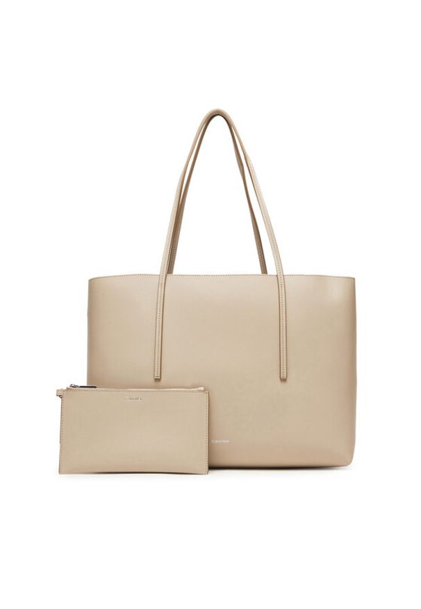 Calvin Klein Torebka Foil Logo Tote W/Pouch LV04F3274G Beżowy. Kolor: beżowy. Materiał: skórzane