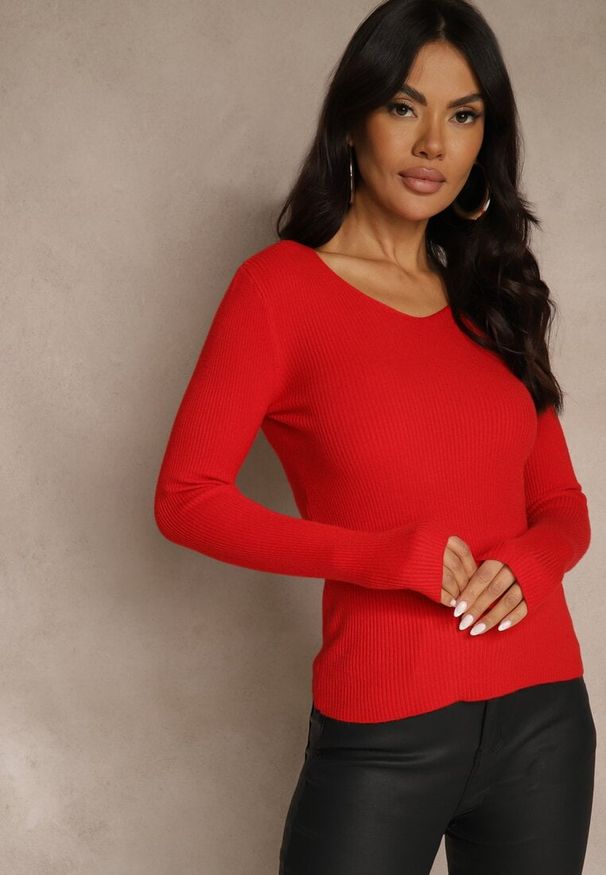 Renee - Czerwony Sweter z Bawełną z Prążkowanej Dzianiny Reisaria. Okazja: na co dzień. Kolor: czerwony. Materiał: prążkowany, bawełna, dzianina. Styl: klasyczny, casual