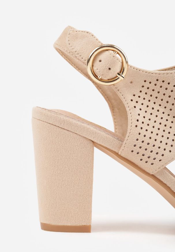 Born2be - Ciemnobeżowe Ażurowe Sandały Vices na Słupku z Wkładką ze Skóry Naturalnej Obelle. Okazja: na co dzień. Zapięcie: sprzączka. Kolor: beżowy. Materiał: skóra. Wzór: ażurowy. Obcas: na słupku. Styl: casual, elegancki. Wysokość obcasa: średni