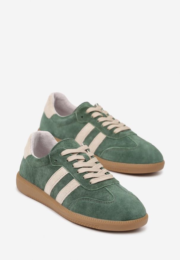 Born2be - Zielone Sneakersy na Płaskiej Podeszwie ze Skórzaną Wkładką i Geometrycznym Wzorem Nelirria. Okazja: do pracy, na spacer. Kolor: zielony. Materiał: skóra. Wzór: geometria. Obcas: na płaskiej podeszwie. Sport: turystyka piesza