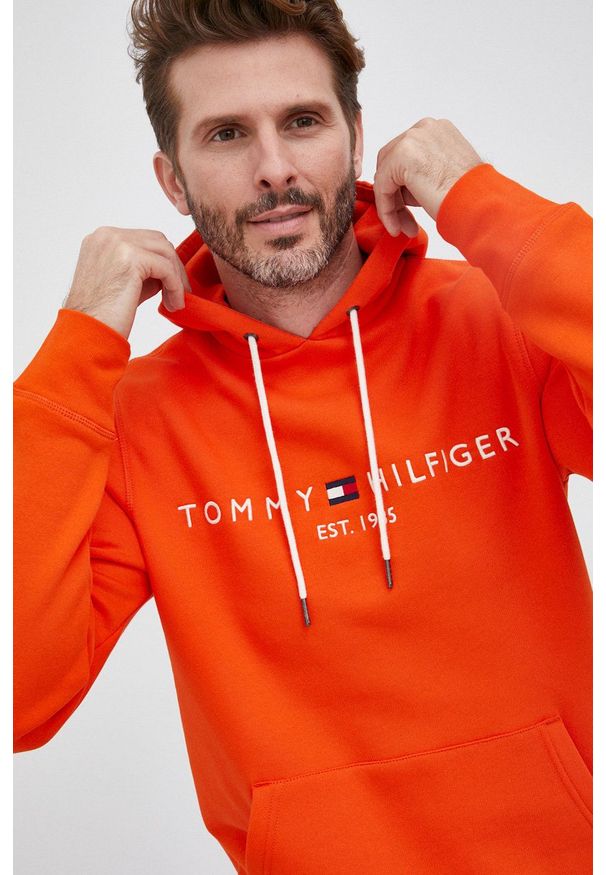 TOMMY HILFIGER - Tommy Hilfiger - Bluza. Okazja: na co dzień. Kolor: pomarańczowy. Styl: casual