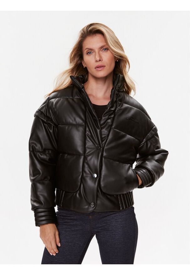 Guess Kurtka zimowa Ivana W3BL12 WFSP0 Czarny Regular Fit. Kolor: czarny. Materiał: skóra. Sezon: zima