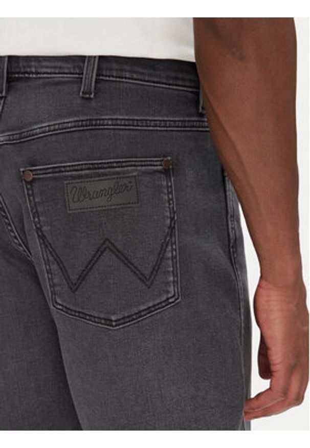 Wrangler Szorty jeansowe Frontier 112364834 Szary Relaxed Fit. Kolor: szary. Materiał: bawełna