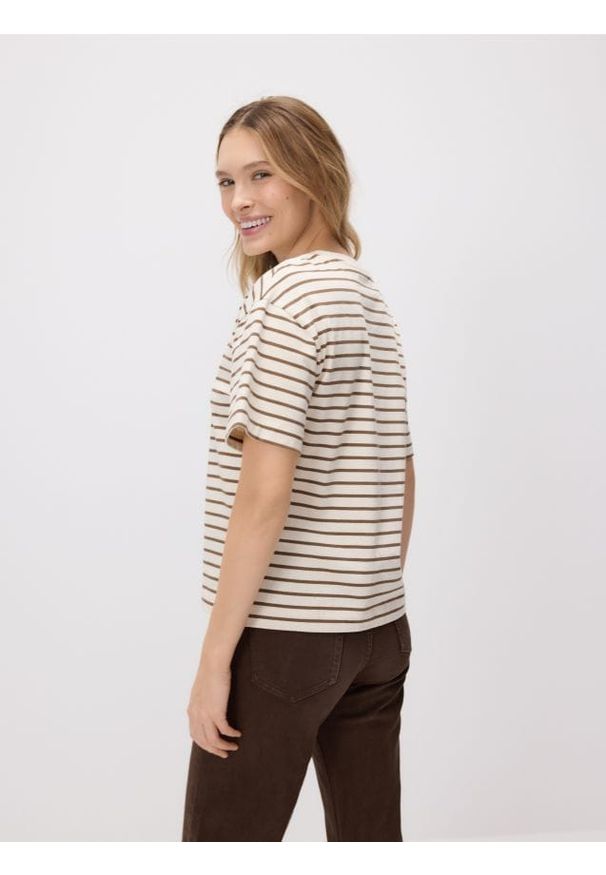 Reserved - Bawełniany t-shirt w paski - kremowy. Kolor: kremowy. Materiał: bawełna. Wzór: paski