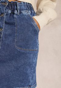 Renee - Niebieska Bawełniana Spódnica Mini z Jeansowej Tkaniny Zapinana na Guziki Olimpitta. Kolor: niebieski. Materiał: tkanina, jeans, bawełna. Sezon: wiosna, lato. Styl: elegancki #4