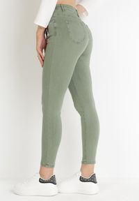 Born2be - Ciemnozielone Spodnie Skinny z Wysokim Stanem i Kokardką przy Pasie Diorene. Stan: podwyższony. Kolor: zielony #2