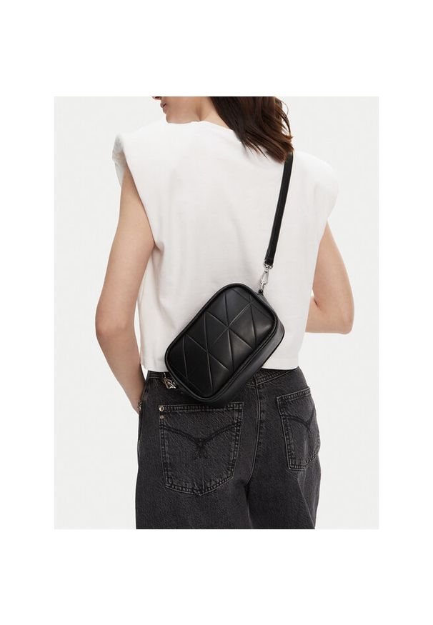 Torebka DeeZee. Kolor: czarny