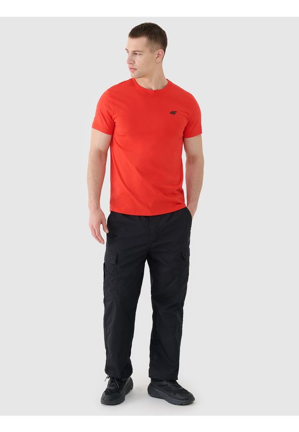 4f - 4F T-shirt regular gładki męski - czerwony XXL. Okazja: na co dzień. Kolor: czerwony. Materiał: dzianina, bawełna, jersey. Długość rękawa: krótki rękaw. Długość: krótkie. Wzór: gładki. Styl: klasyczny, sportowy, casual