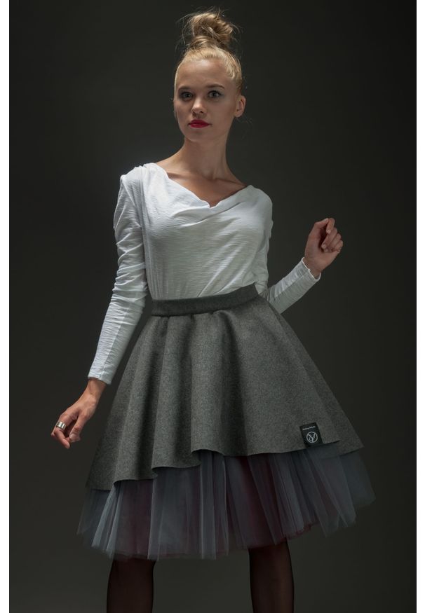 Hultaj Polski - Spódnica wzburzona bordo. Materiał: tiul, nylon, tkanina, wełna. Długość: krótkie