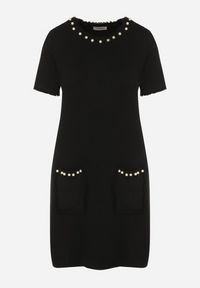 Born2be - Czarna Trapezowa Sukienka Sweterkowa Ozdobiona Perełkami Eletusa. Okazja: na co dzień. Kolor: czarny. Wzór: aplikacja. Typ sukienki: trapezowe. Styl: casual, elegancki. Długość: midi #6