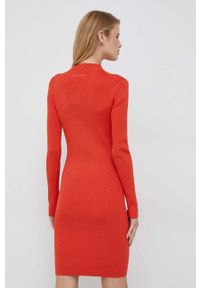Calvin Klein sukienka kolor pomarańczowy mini dopasowana. Kolor: pomarańczowy. Materiał: dzianina, acetat. Długość rękawa: długi rękaw. Wzór: gładki. Typ sukienki: dopasowane. Długość: mini #2