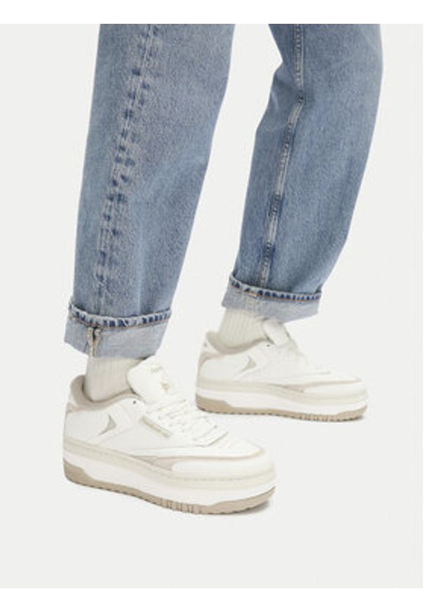 Reebok Sneakersy Club C Extra 100201420 Beżowy. Kolor: beżowy. Materiał: skóra. Model: Reebok Club