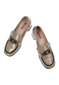 Beżowe Półbuty Artiker Eleganckie Obuwie Damskie. Okazja: na co dzień. Zapięcie: klamry. Kolor: beżowy. Materiał: materiał. Obcas: na obcasie. Styl: elegancki. Wysokość obcasa: średni #2