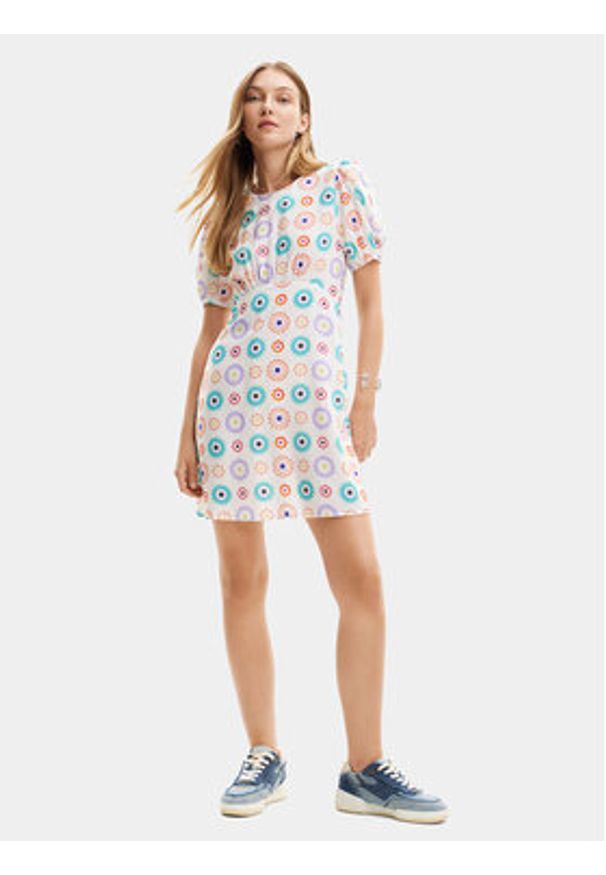 Desigual Sukienka letnia Edmonton 24SWVW44 Biały Straight Fit. Kolor: biały. Materiał: wiskoza. Sezon: lato