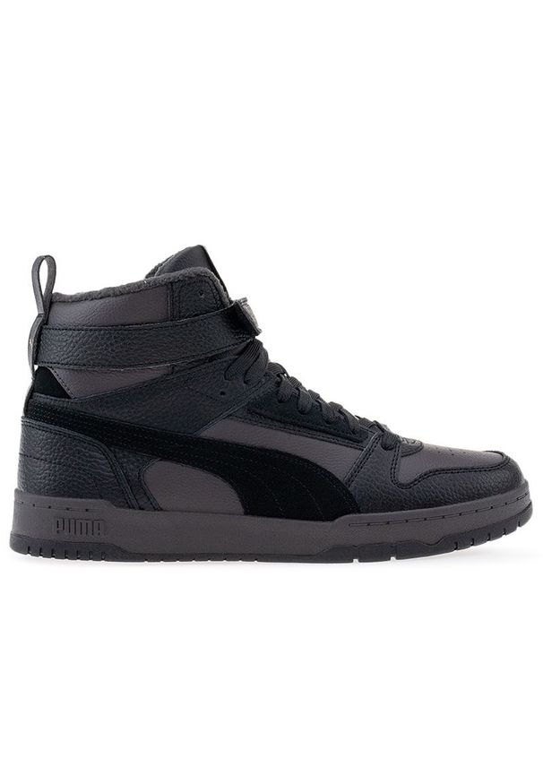 Buty Puma RBD Game Winter 38760407 - czarne. Wysokość cholewki: za kostkę. Zapięcie: rzepy. Kolor: czarny. Materiał: guma, skóra, polar. Szerokość cholewki: normalna. Wzór: paski. Sezon: zima