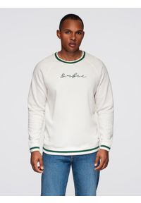 Ombre Clothing - Bluza męska z raglanowym rękawem i kontrastowymi detalami – biała V2 - Rozmiar: S. Okazja: na co dzień. Kolor: biały. Materiał: dzianina, bawełna, poliester, materiał. Długość rękawa: raglanowy rękaw. Wzór: haft, gładki. Styl: klasyczny, casual, elegancki