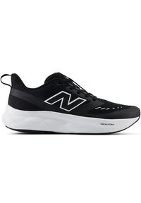 Buty dziecięce New Balance GK625BK - czarne. Kolor: czarny. Materiał: guma, syntetyk, materiał. Szerokość cholewki: normalna. Sport: turystyka piesza, fitness #1