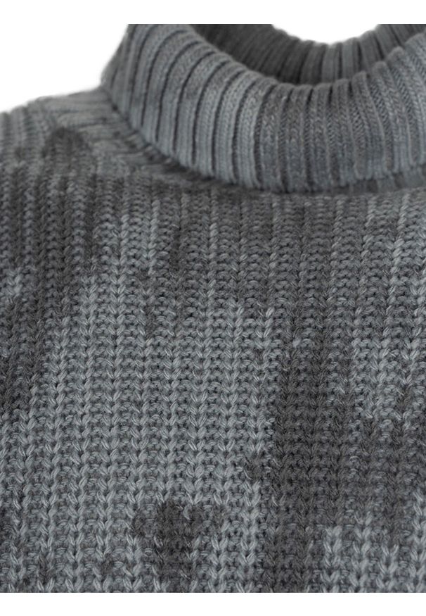 Takeshy Kurosawa Sweter "Dolcevita" | 83062 | Dolcevita Sfumata | Mężczyzna | Szary. Okazja: na co dzień. Typ kołnierza: golf. Kolor: szary. Materiał: wełna, akryl. Wzór: aplikacja. Styl: casual