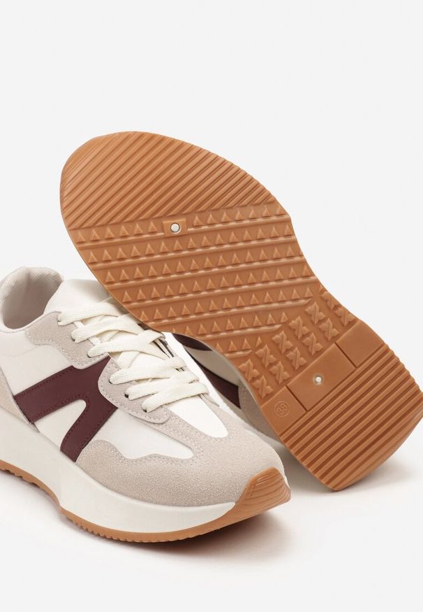 Born2be - Beżowo-Bordowe Płaskie Buty Sportowe Sneakersy z Geometrycznym Wzorem Nawla. Kolor: beżowy. Wzór: geometria
