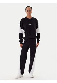 Adidas - adidas Dres Laziday JD2672 Czarny Regular Fit. Kolor: czarny. Materiał: bawełna