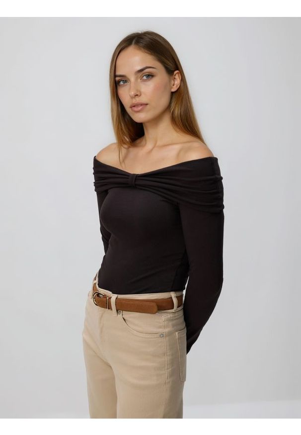 Reserved - Longsleeve z modalem - ciemnobrązowy. Kolor: brązowy. Materiał: dzianina, bawełna. Długość rękawa: długi rękaw