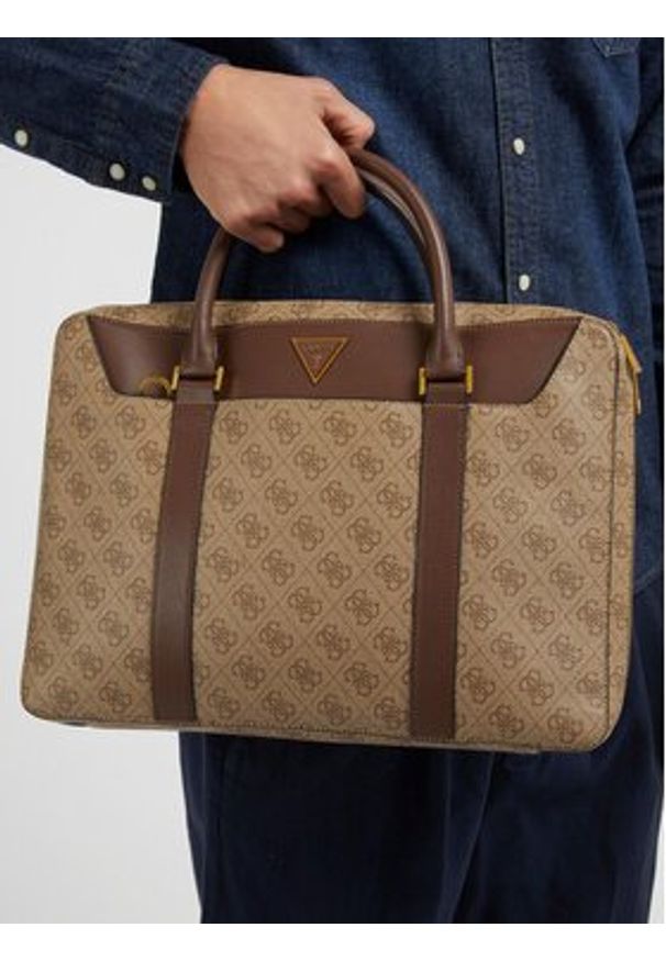Guess Torba na laptopa Vezzola Smart HMEVZL P3138 Beżowy. Kolor: beżowy. Materiał: skóra