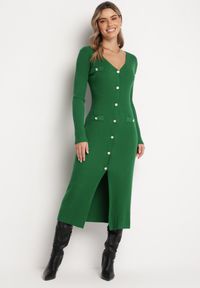 Born2be - Ciemnozielona Sweterkowa Sukienka Midi z Trójkątnym Dekoltem Rosenna. Kolor: zielony. Materiał: tkanina, dzianina. Styl: klasyczny. Długość: midi #7