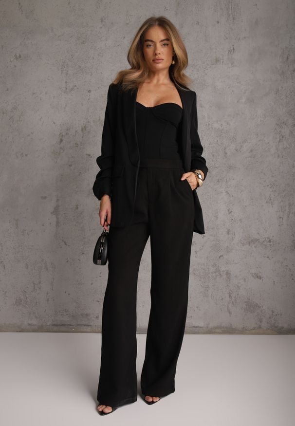 Renee - Czarna Elegancka Marynarka bez Zapięcia z Marszczonymi Rękawami Albuca. Okazja: do pracy. Kolor: czarny. Długość rękawa: na ramiączkach. Styl: elegancki
